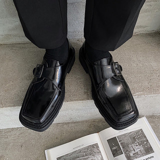 Estação Europeia Sapatos Masculinos Britânicos de Lado Quadrado Casual Sapatos de Couro Brilhante Masculino Fivela Moder