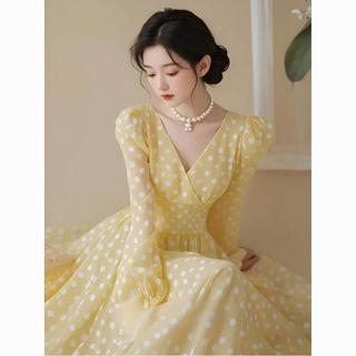 Vestido francês amarelo de bolinhas Chiffon 2024 feminino início do outono usar temperamento de alta qualidade Super bom