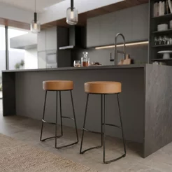 Conjunto 2 Banquetas Altas Aço Industrial Nice Caramelo e Preto Yescasa Marrom Caramelo/Preto