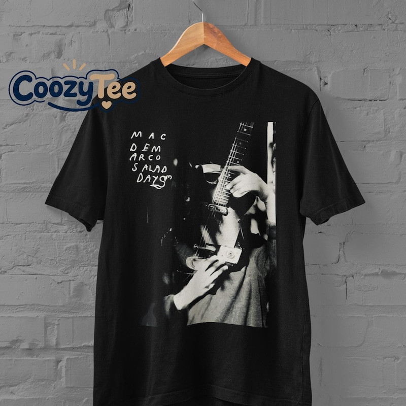 Camiseta Unissex Preto de 100% Algodão Puro, Com Estampa de Música e Personagem