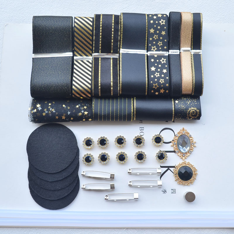 Kit de materiais para decoração de baixelas e acessórios de cabelo artesanais, com fitas douradas e pretas, ideal para i