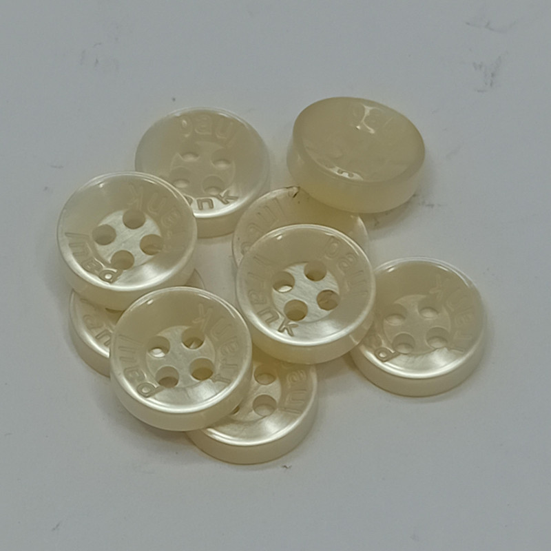 Botões Perolado 11mm 4 Furos Brilho Perolado 50Un 100Un 200Un confecção artesanatos roupas casaco Botão 44980