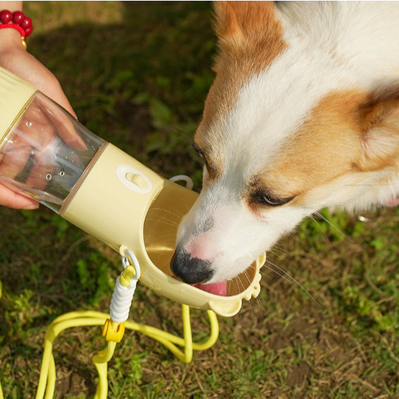 Garrafa de Água/Bebedouro Portátil para Pets com Trava de Segurança - 510ml, Modelo Z3 para Passeios em Oferta na Shopee
