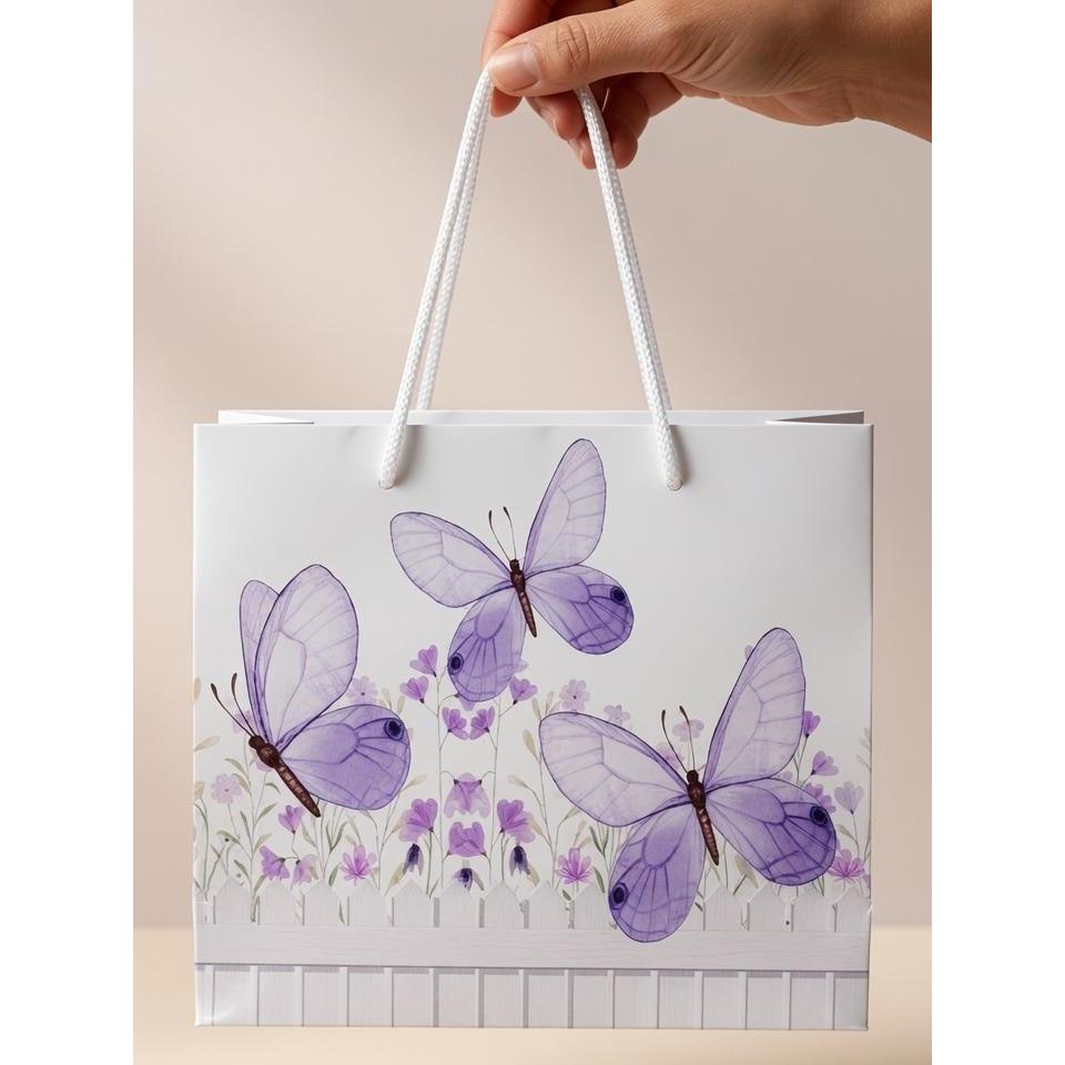 Sacolinha Personalizada Borboleta Lilás Lembrancinha Jardim Encantado em Papel Fotográfico 15x19x6 cm Festa Infantil