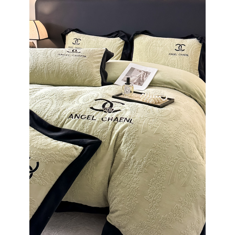 Conjunto de quatro peças de lã de leite estilo lençol 2026 inverno alto grama peso flanela Coral velo capa de cama colch