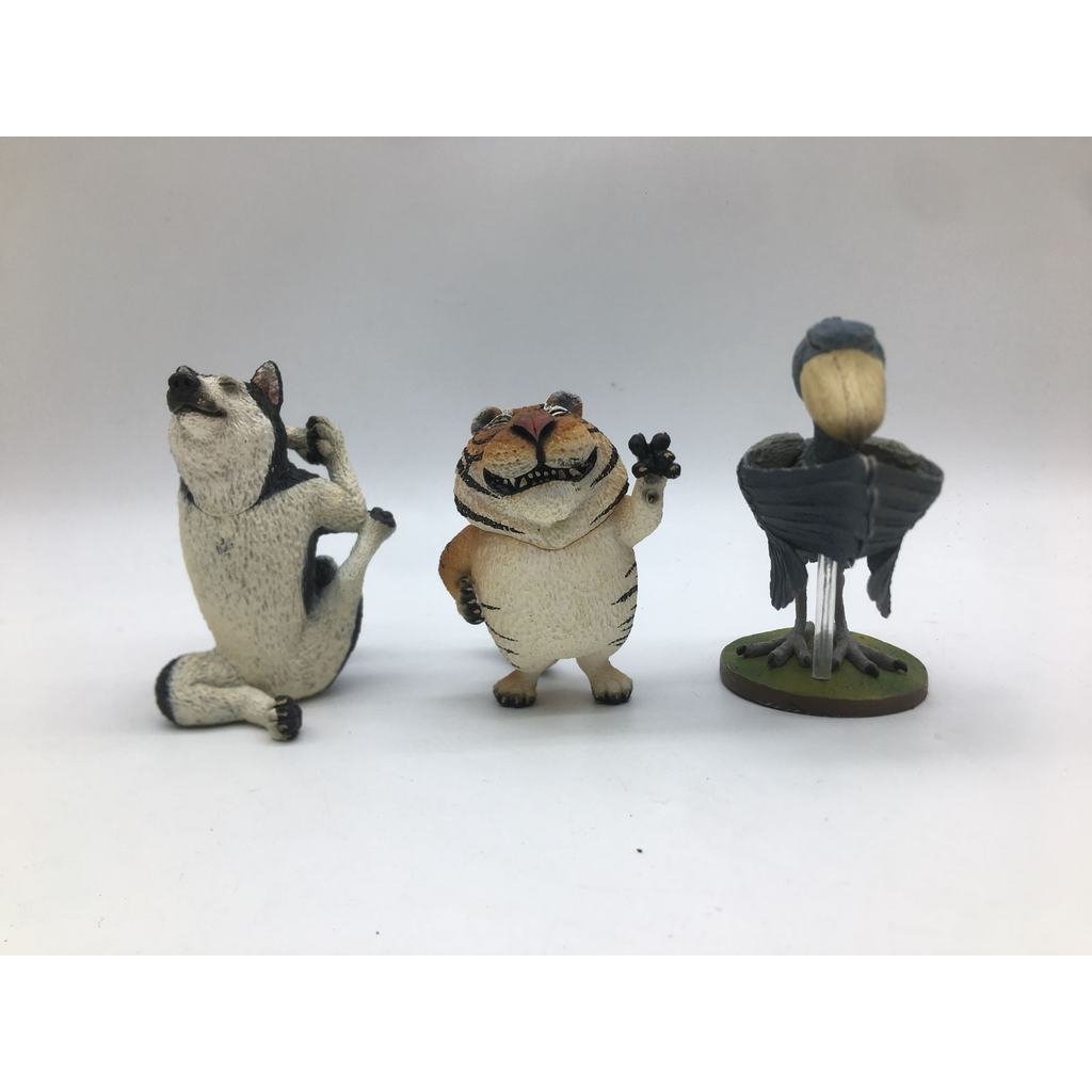 Produtos autênticos soltos: Tigre da Vida Animal, Tigre Sorridente, Cabeça de Baleia, Yoga e outras figuras de animais.