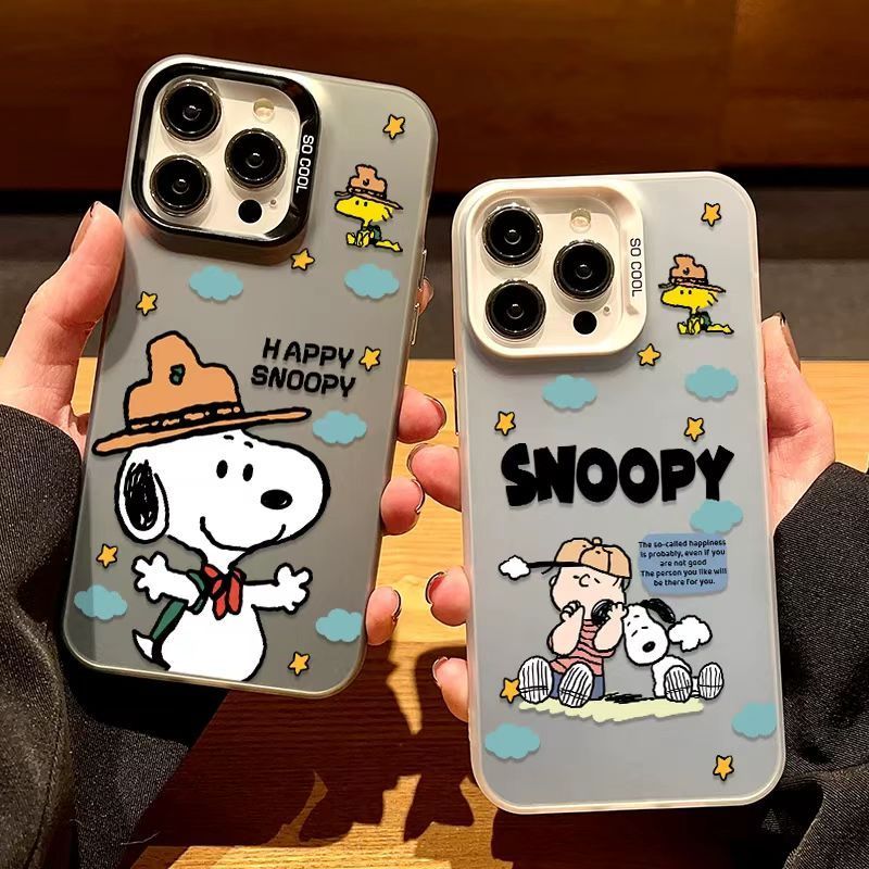 Capa fofa do Snoopy para Samsung A57 A56 A55 A54 A16 A06 A15 A14 A53 A12 A13 A73 A36 A32 A26 A73 A34 A37 5G, capa rígida