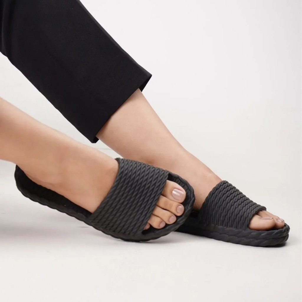 Chinelo Feminino Slide Lazer Praia Piscina Antiderrapante Casual Confortável para Dia a Dia