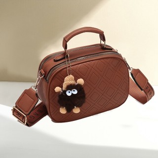 Bolsa Feminina Alça De Gorssa Transversal  com Pompom v083