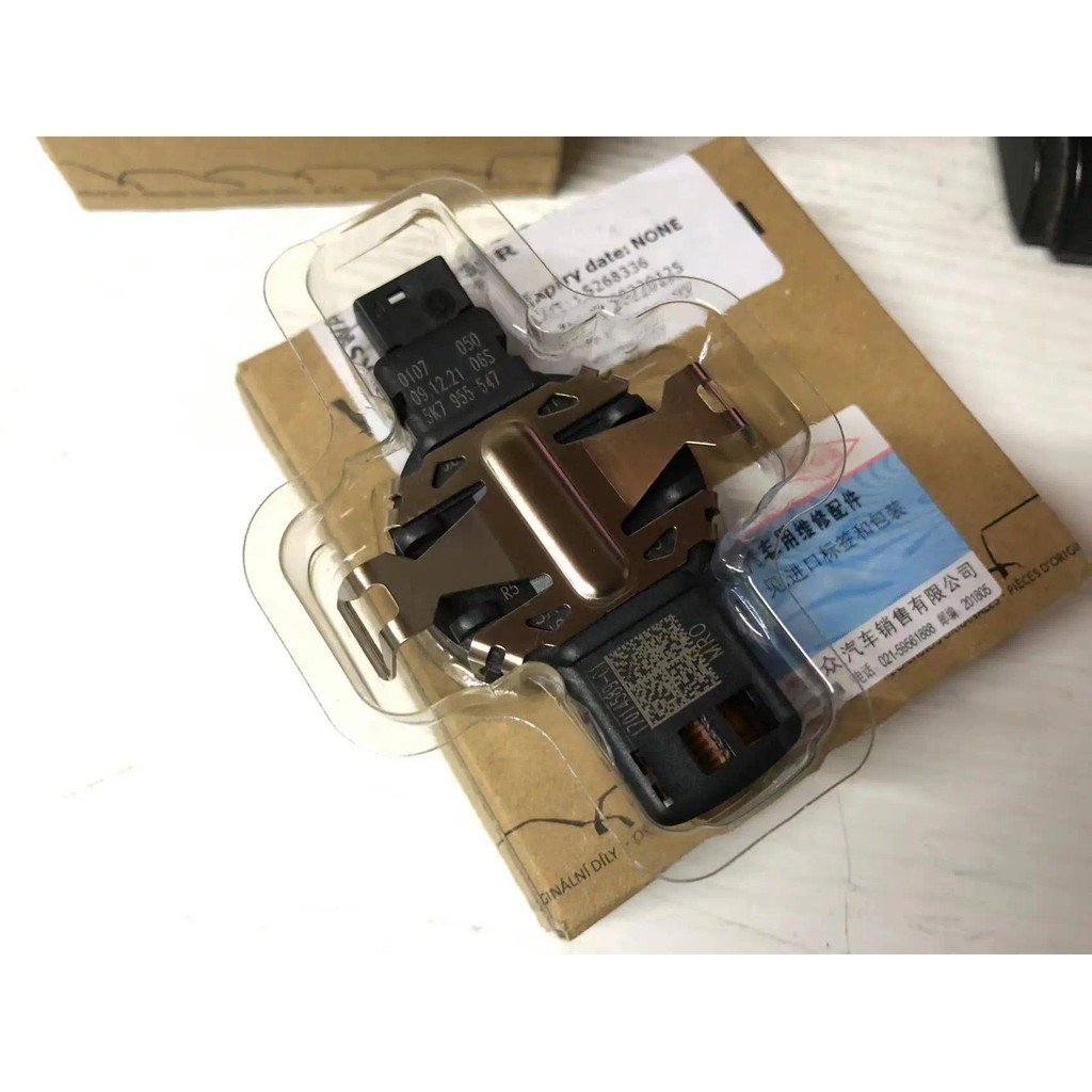 1Pc Para Volkswagen Original PQ Sensor De Chuva 15-17 Sagitar Novo Passat Automático Farol Detecção Limpadores Peças Aut