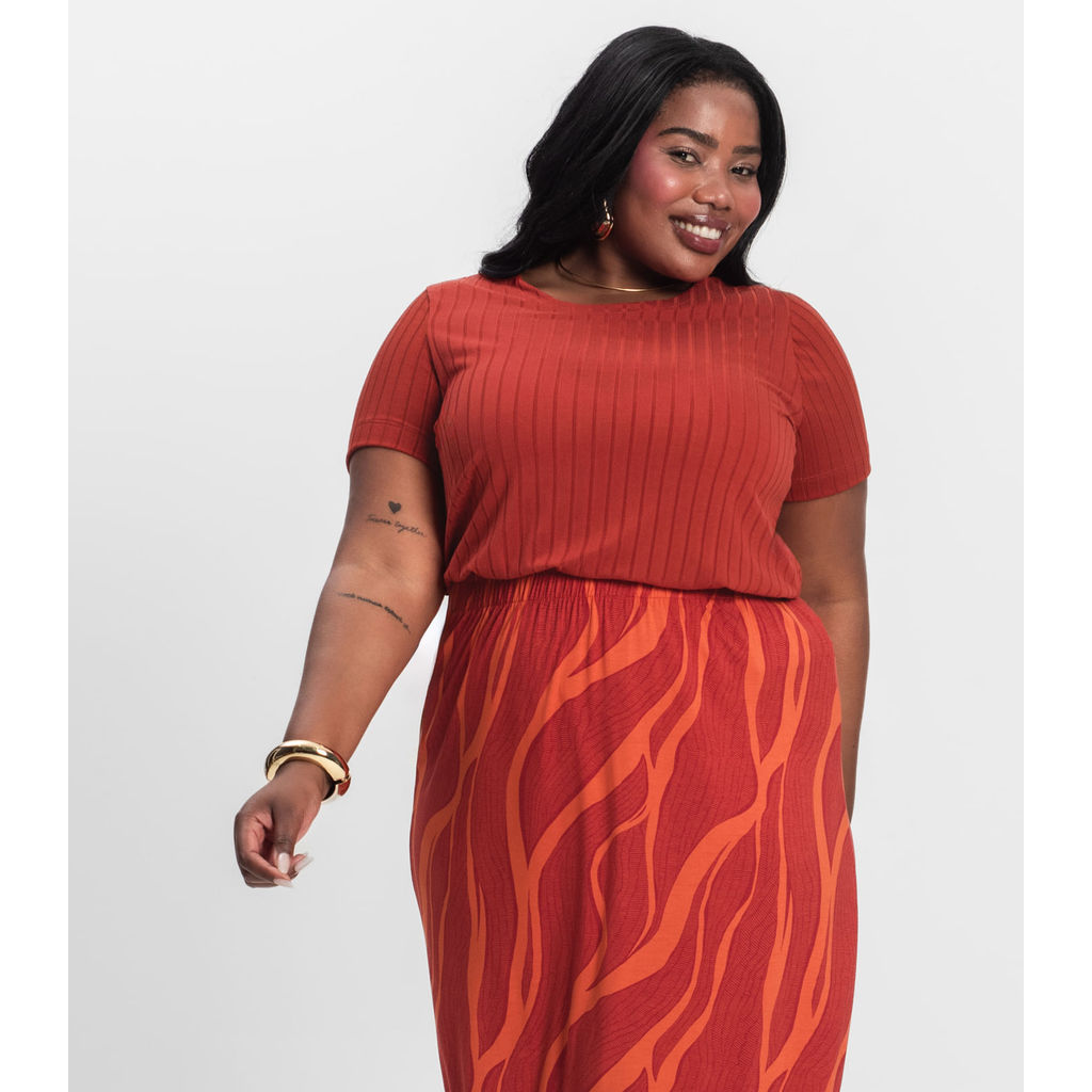 Blusa Malha Delicate Plus Infinita Cor Laranja