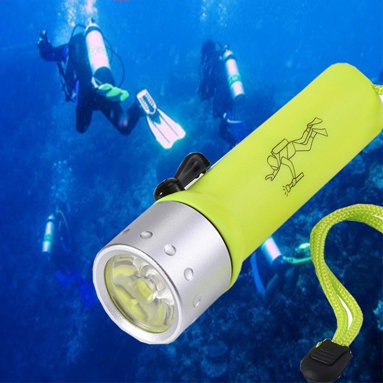 Lanterna De Mergulho Caça Pesca A Prova D'agua Led Potente