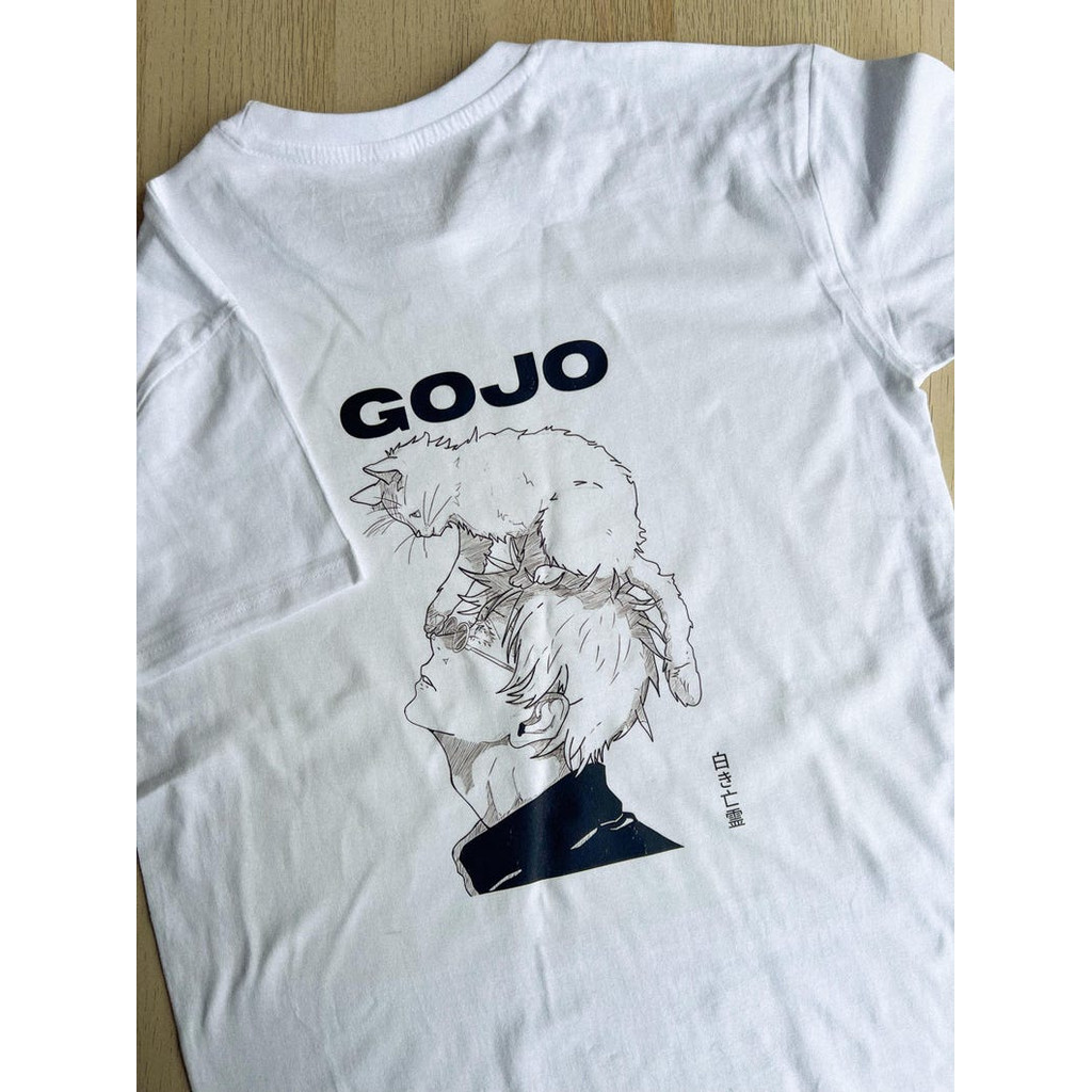 Camiseta Masculina Feminina Oversized Estampa Satoru Gojo com Gato Jujutsu Kaisen Camiseta Streetwear Branca Estampa