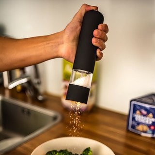 Moedor Elétrico de Sal e Pimenta | Automático com Ajuste de Moagem Fina e Grossa | Moedor de Temperos Portátil Cozinha