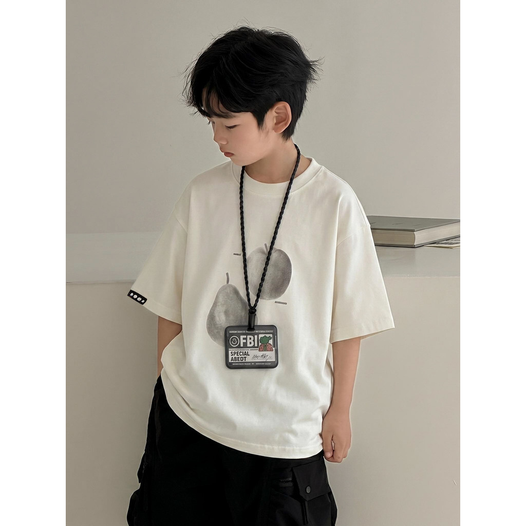 Meninos verão camiseta de manga curta 2026 novo estilo solto médio grande crianças versão coreana camiseta bonito menino