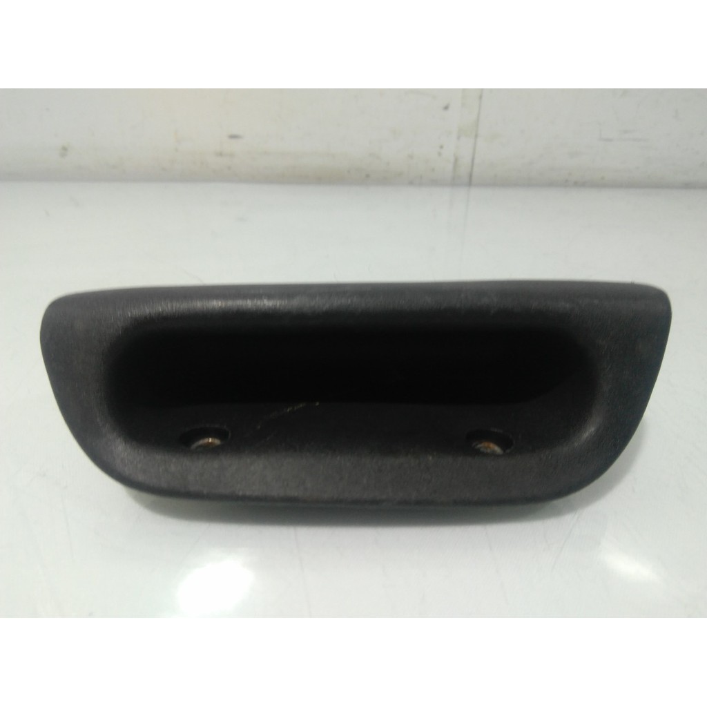Acabamento Puxador Porta Esquerda Chevrolet Corsa 99 13