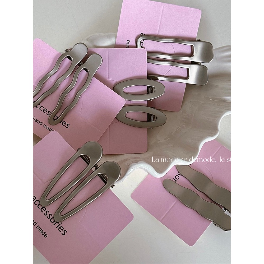 Prata cinza High-End Metal simples All-Match grampo de cabelo par clipe doce menina franja lateral clipe bico de pato