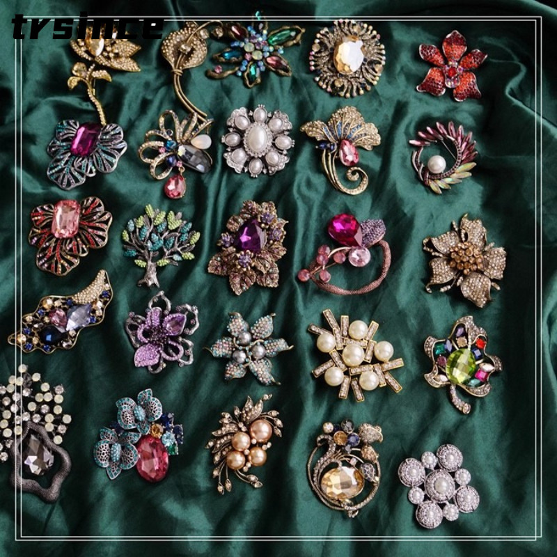 Design Exclusivo Dachshund Emblema Animal Lenço De Seda Fivela Acessórios De Roupas Broches Corsages Jóias Delicadas