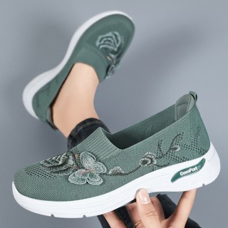 Sapatos femininos 2026 novo estilo primavera verão All-Match confortável um Pedal de meia-idade idosos sapatos de caminh