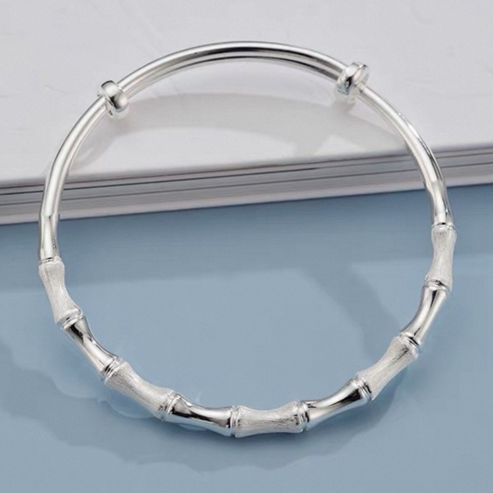 [Transmissão ao vivo] Pulseira de bambu em prata fosca, com design de crescimento contínuo, acabamento fosco e brilhante