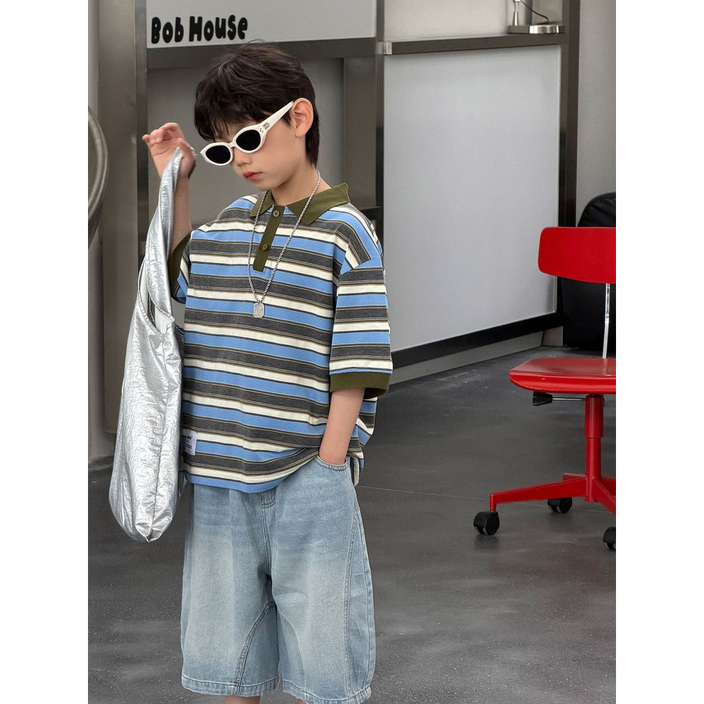 Aparência da mãe casa 2026 verão novo estilo crianças versão coreana moda listrado camiseta meninos algodão de manga cur