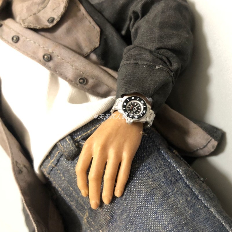 1/6 soldado modelo jogar relógio na moda prata preto água fantasma carta vermelha Rolex modelo OT006