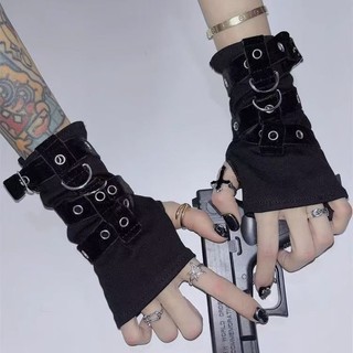 Luvas sem dedos pretas estilo Y2K com fivela de metal, estilo dark punk, para mulheres, inspiradas no estilo Wasteland.