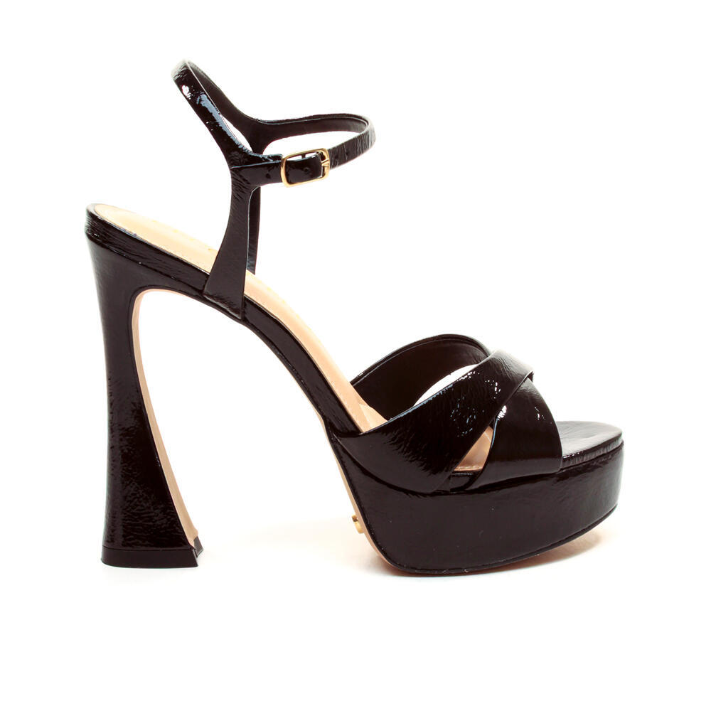 Sandália Couro Preto Plataforma Cecconello 2700001-2