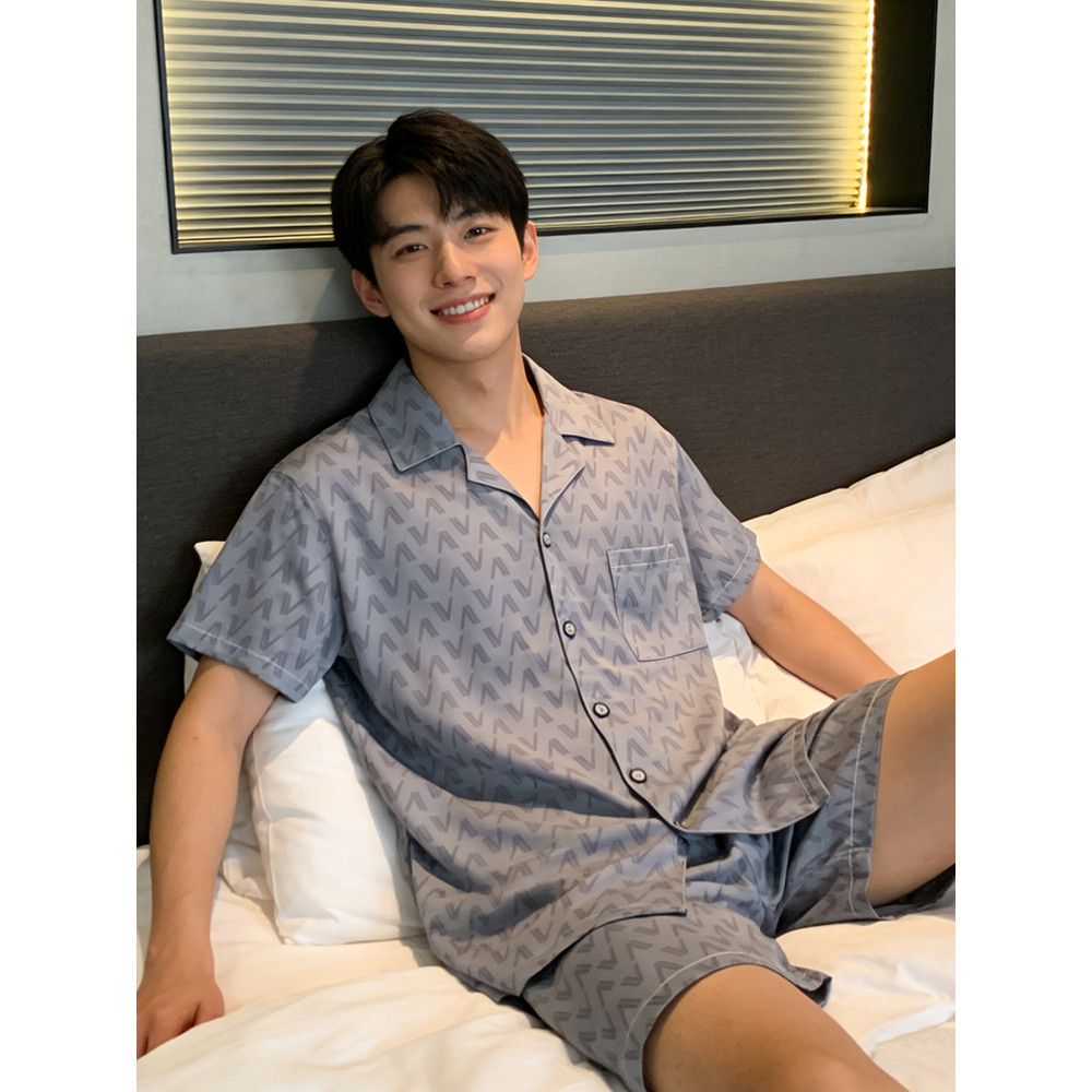 Pijamas masculinos verão pijamas de seda gelo Shorts de manga curta estilo fino legal masculino verão Homewear Plus Size