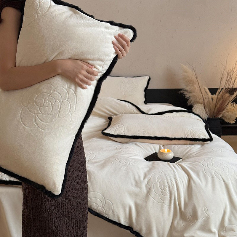Novo estilo esculpido velo conjunto de quatro peças engrossado quente leite velo Coral velo colcha capa lençol cama