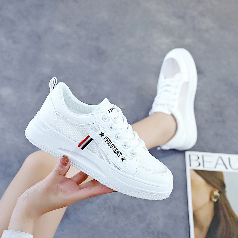 Estilo de verão respirável sapatos brancos sapatos femininos 2026 novo estilo verão malha sapatos tênis sapatos lona QR6