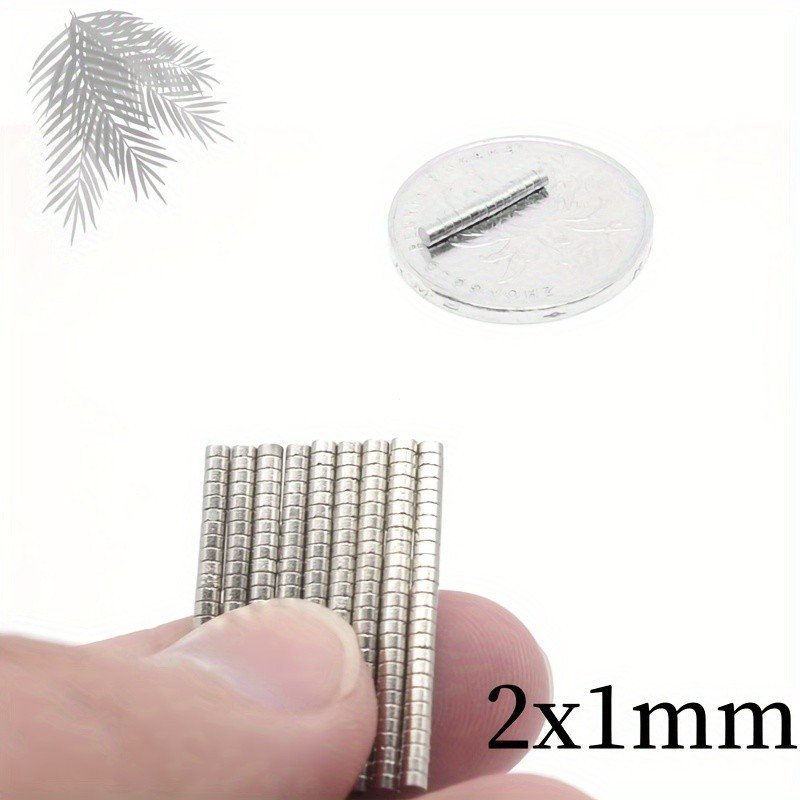 Ímãs Redondos De 2 * 1mm , Conjunto De 100 . Como Abordagens Do Dia Da Mentira , Use Esses Para Postar Notas Divertidas