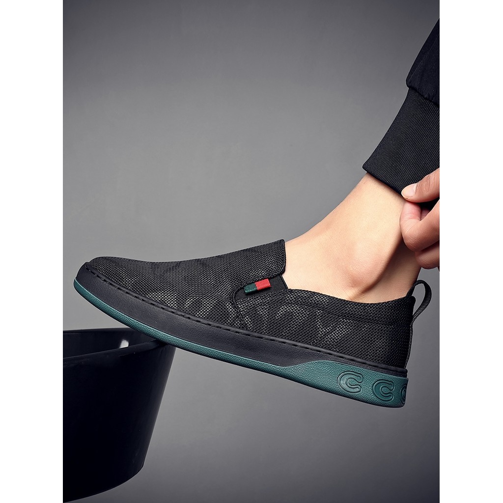 Sapatos de malha masculinos respirável leve deslizamento-On sapatos casuais capa pé tênis verão sapatos de lona oco malh