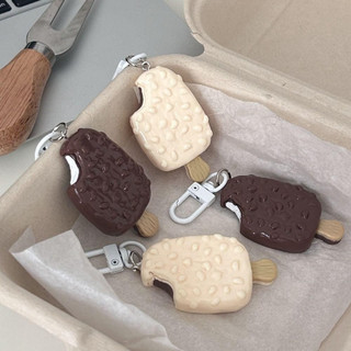Chaveiro de sorvete de chocolate, pingente de comida simulada, acessório de resina para bolsa, acessório de joalheria