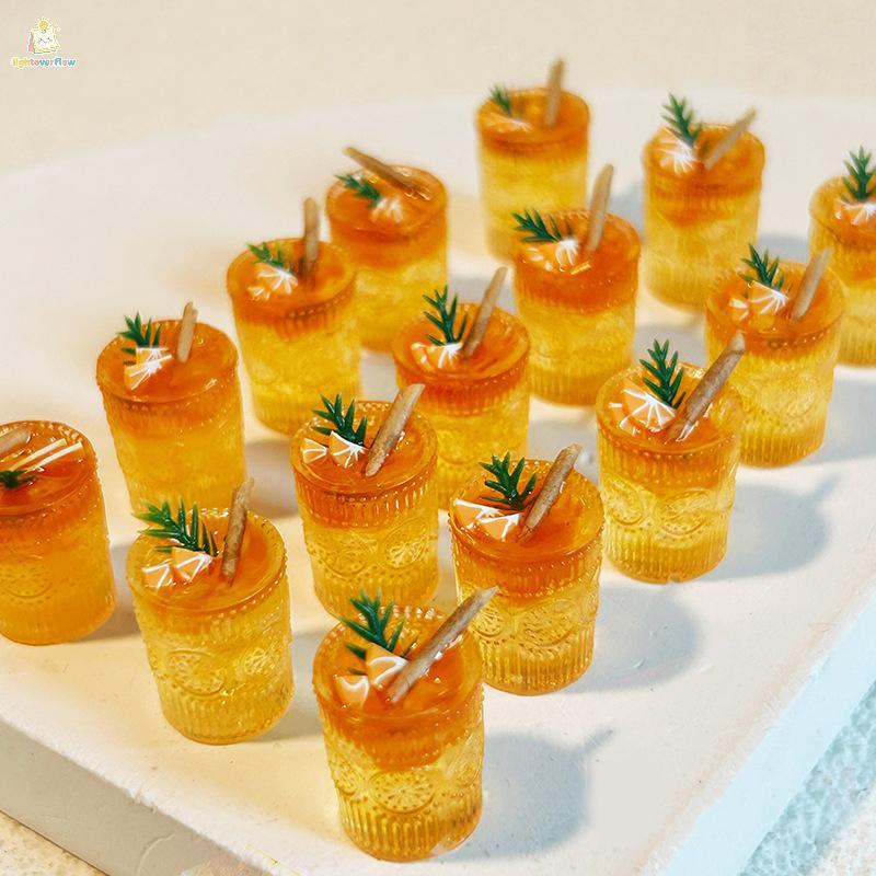 LOF 1 : 12 Casa De Bonecas Em Miniatura Copos De Bebida Laranja C Canela Chá Comida Copo Modelo De Ornamento De Bebidas