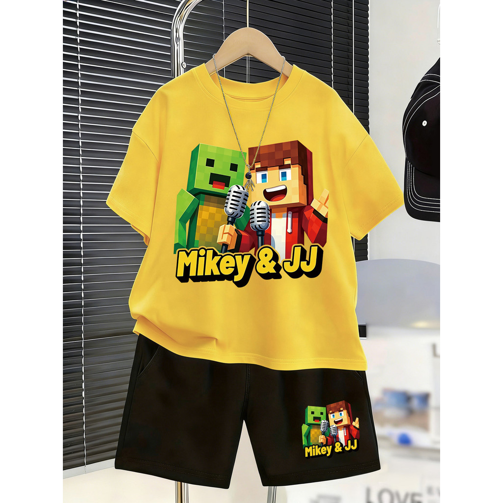 Conjunto Masculino Infantil de Camiseta  com Shorts, com Estampa Divertida de Personagem em Bloco Mikey & JJ