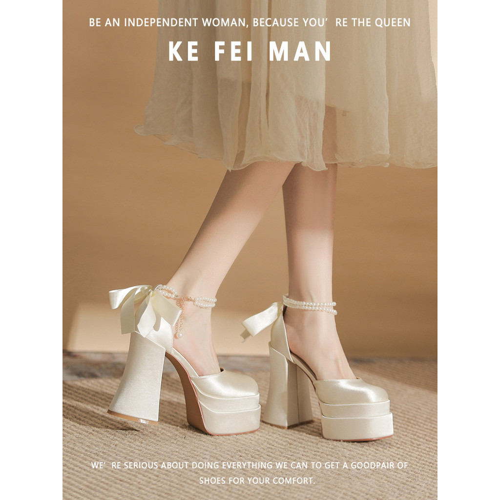 [Kefiman] Pé não cansado plataforma impermeável salto alto feminino 12cm pequeno cetim salto grosso anfitrião sapatos de