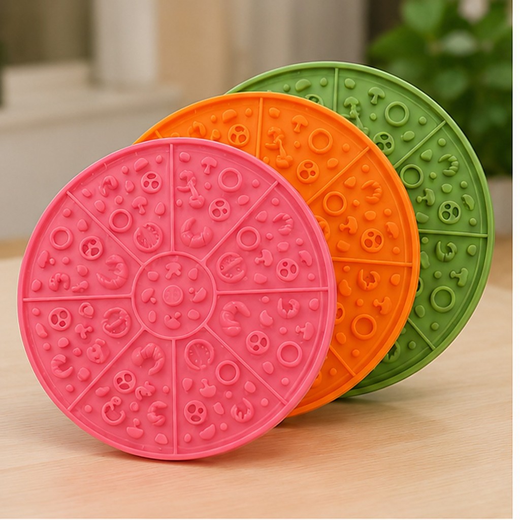 Tapete Lamber Pet Silicone 17,5cm Comedouro Interativo Cães Gatos Alimentação Lenta Antiestresse