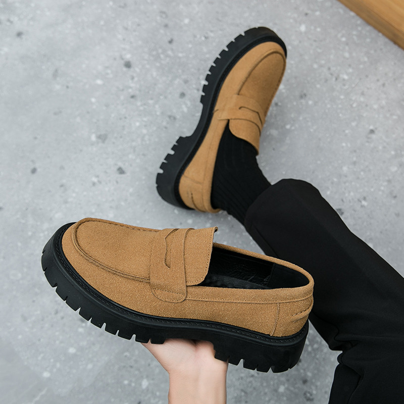 Moda sapatos masculinos de sola grossa All-Match um Pedal Nubuck couro dedo do pé redondo sapatos de couro masculino ver