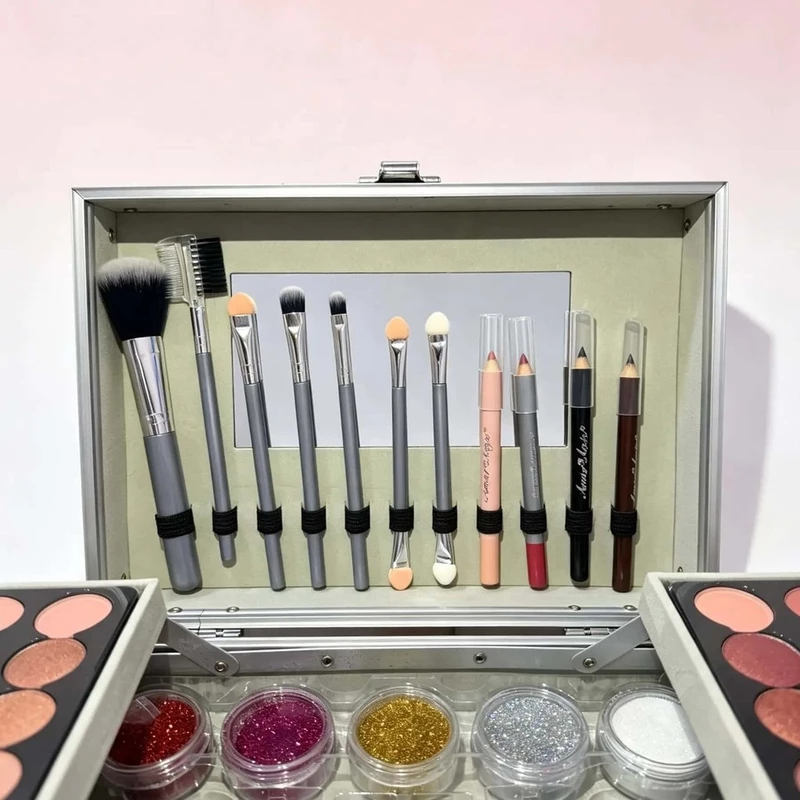 Maleta de Maquiagem Completa 23x17x8cm com Sombras — foto 9
