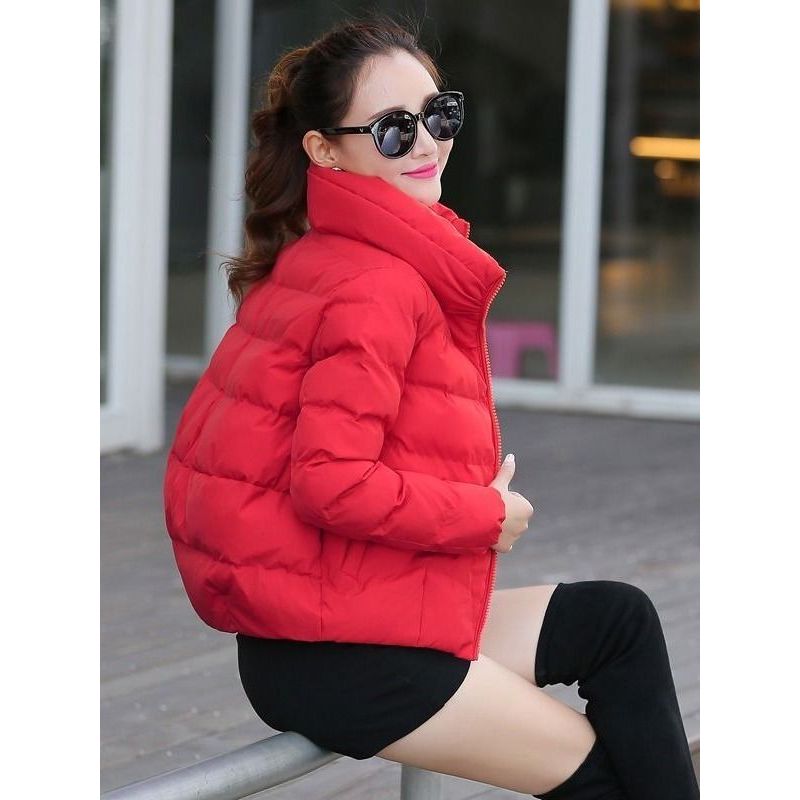 Roupas de inverno fora de temporada jaqueta acolchoada feminina jaqueta curta acolchoada versão coreana Slim-fit pequena