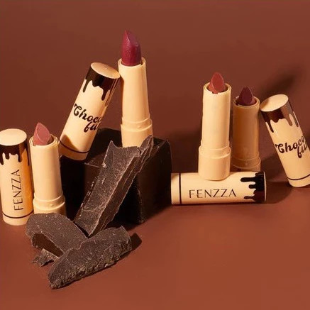 BATOM CHOCO FUN SOFT MATTE FENZZA CHEIRO DE CHOCOLATE