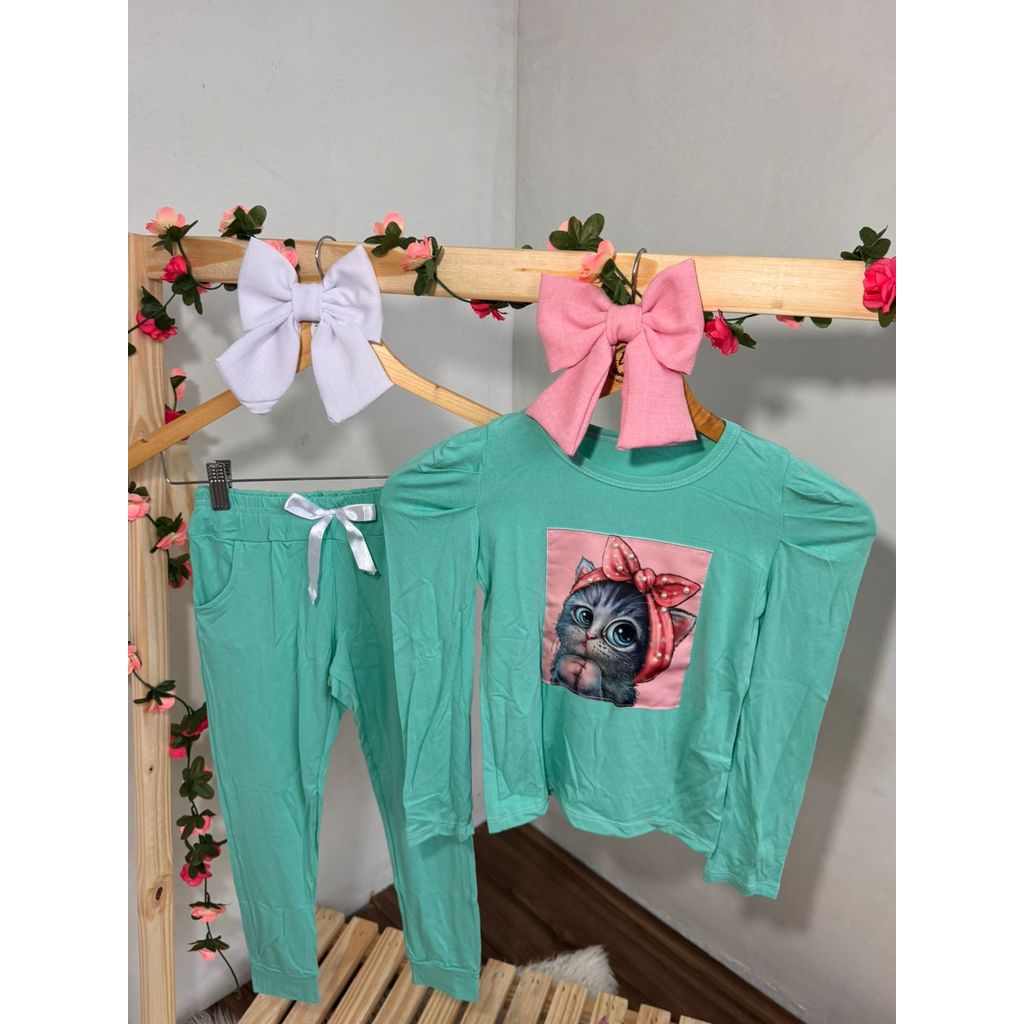 Conjunto infantil menina meia estação com aplique viscolaycra verde gatinha tamanho 8 blusa + calça