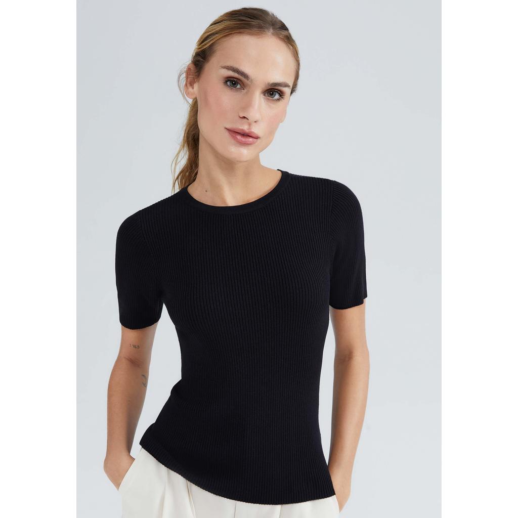 Blusa Feminina Manga Curta Canelada Em Tricô