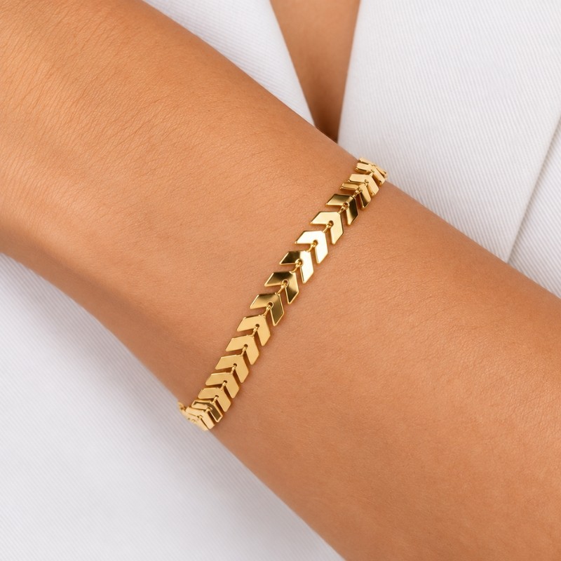 Pulseira Feminina Dourada Banhada a Ouro 18K Delicada Elegante Ajustável Acessório de Luxo