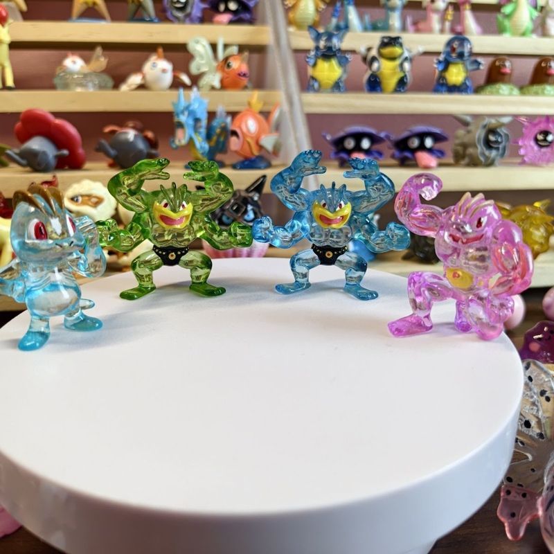 Produtos mais vendidos Força de pulso transparente Howy Strange Power MC Figura Figura Figura avançada Resina PU Conjunt