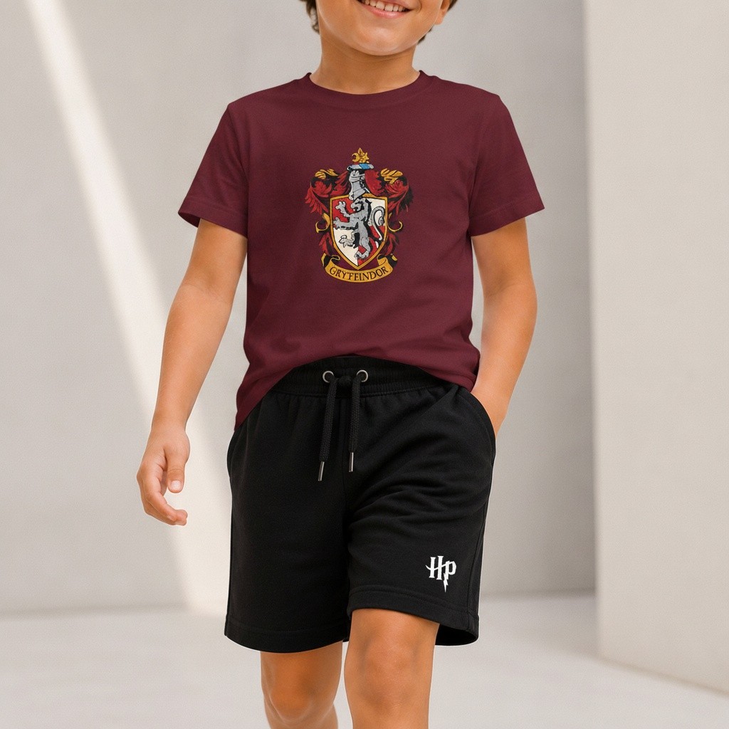 Kit Camiseta Infantil Menino Harry Potter Brasão Grifinória Gryffindor e Bermuda Moletinho