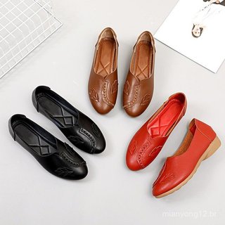 Mãe sapatos únicos 2023 novo estilo sapatos femininos de meia-idade sola macia plana avó sapatos de couro idosos de meia