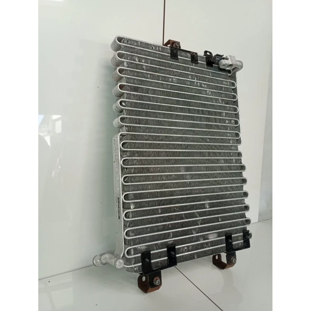 Condensador Volkswagen Gol Parati Saveiro 1996 - 2007 G2 G3