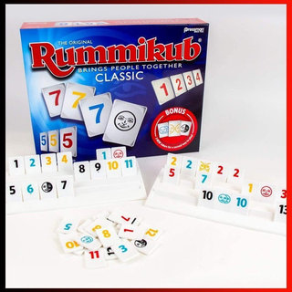 A caixa original do jogo de tabuleiro Rummikub, com cartas adicionais, modelo ZD1P 5CTV.